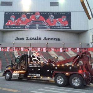 towing truck in front of Joe Louis Arena